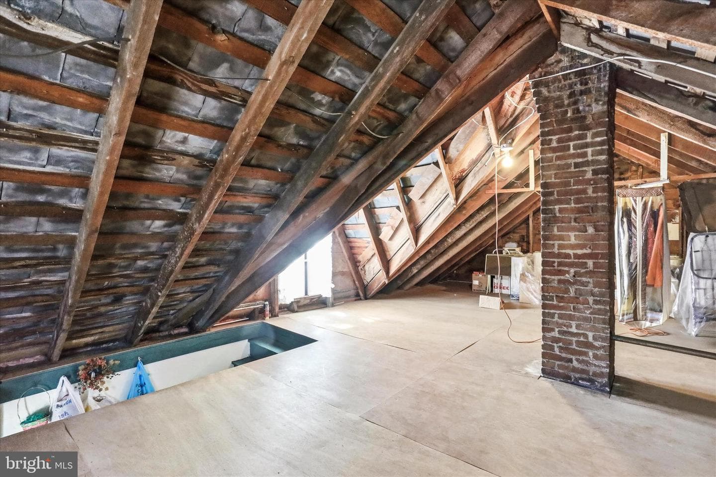 132 Faust Street photo 49
