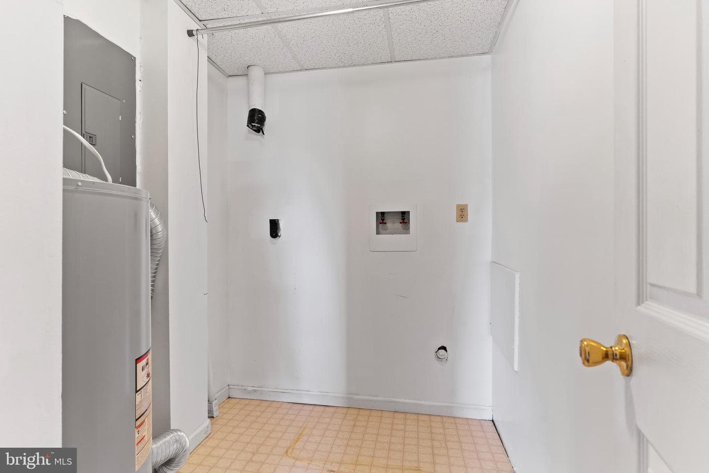 270 Second Street W photo 14