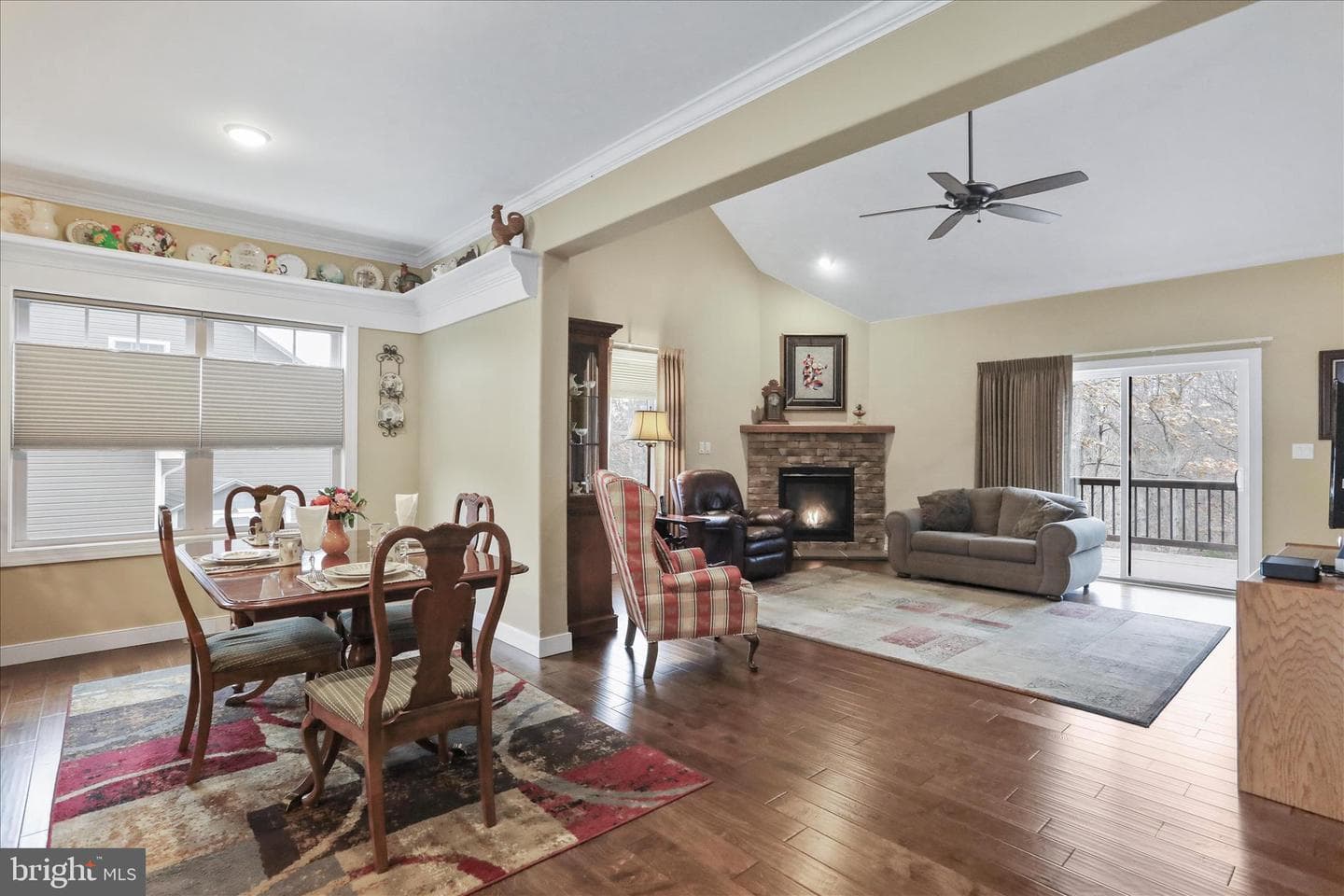 313 Toms Lane photo 8