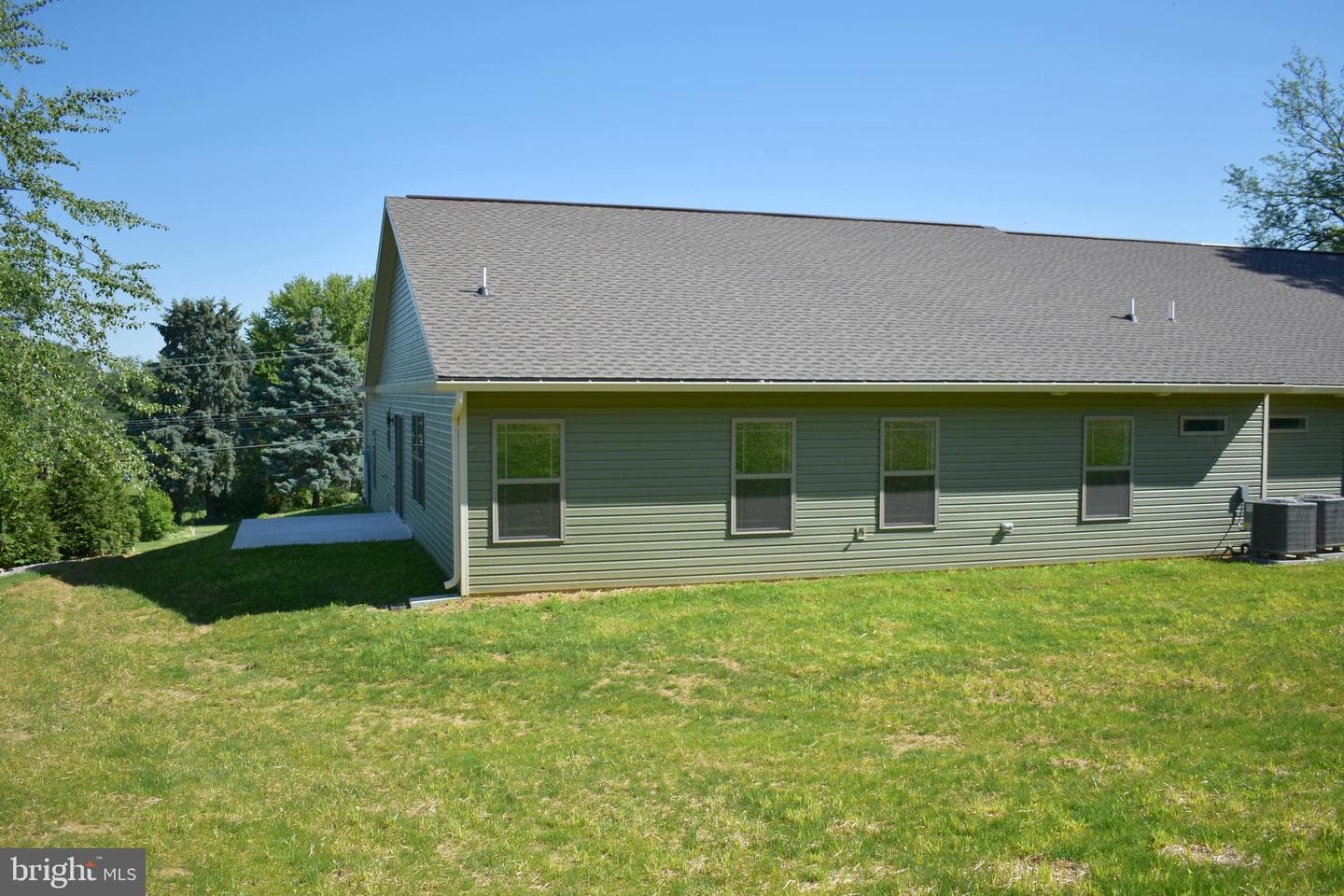 6338 Penn National Drive photo 27