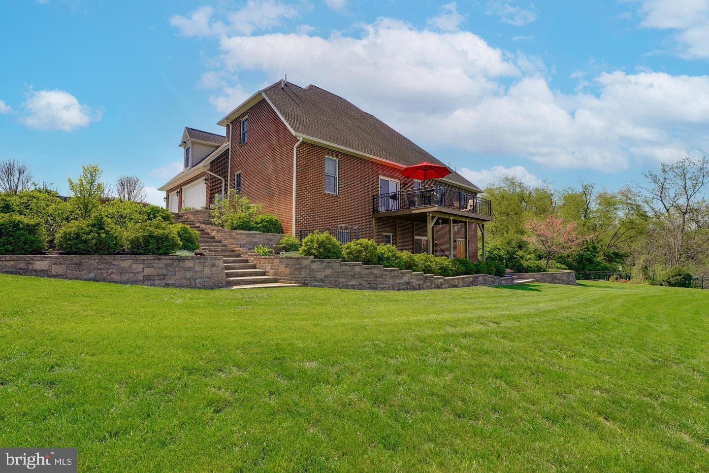 239 Abishire Way photo 4