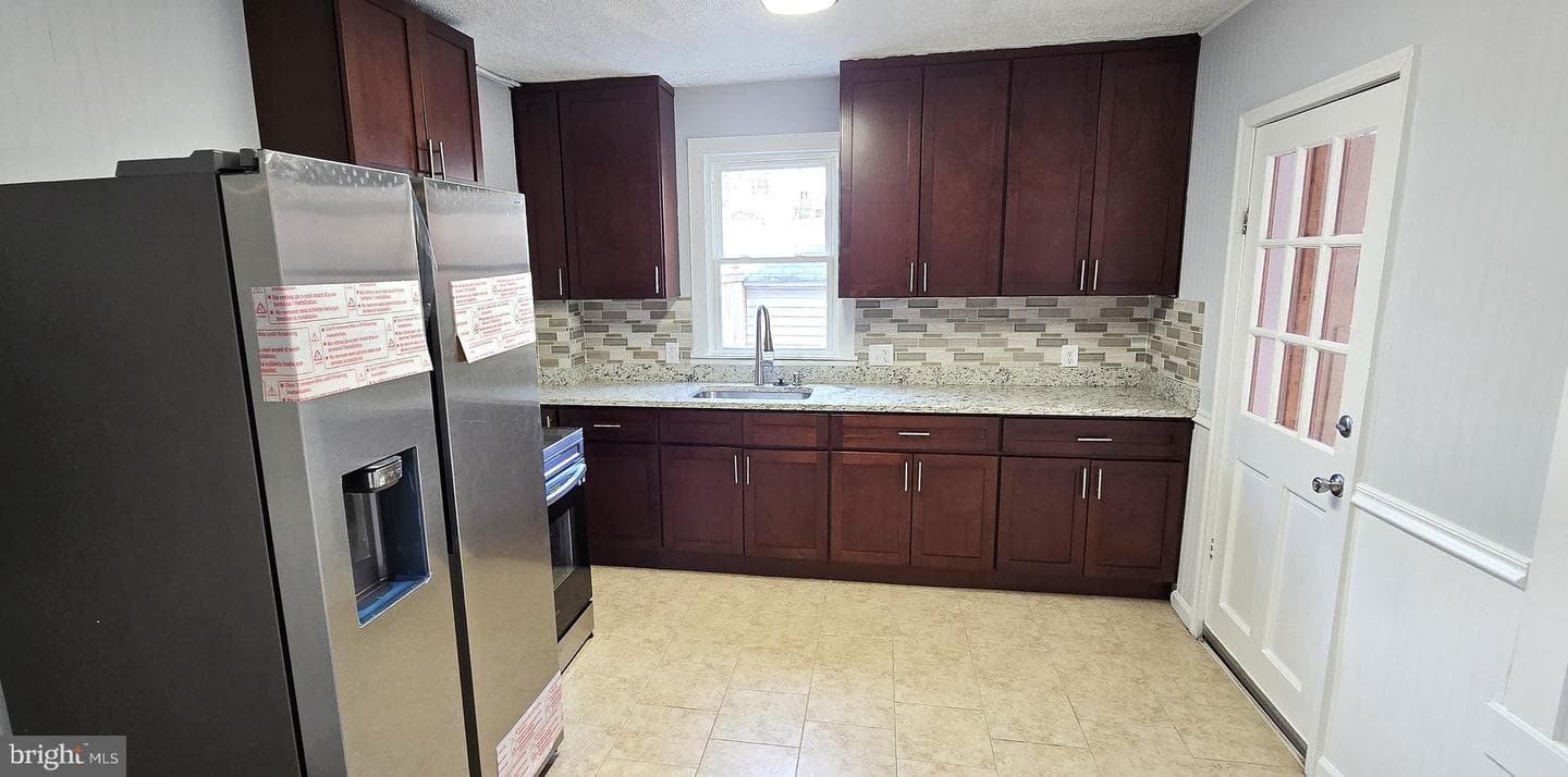 121 N Broad Street photo 16