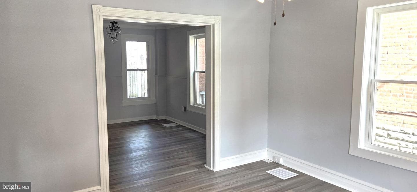 121 N Broad Street photo 9