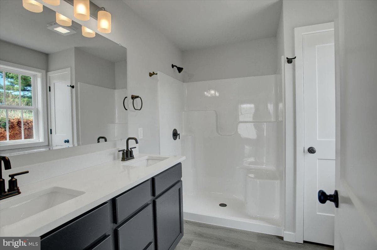12372 Benning Avenue photo 22