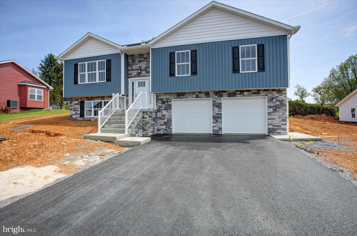12372 Benning Avenue photo 3
