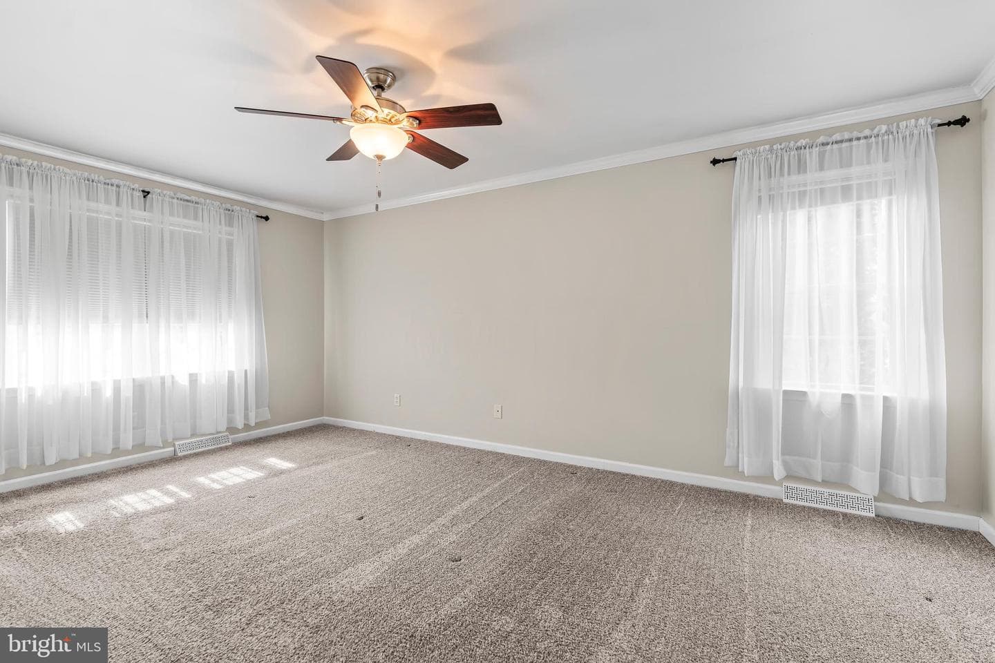 1831 Bell Avenue photo 33