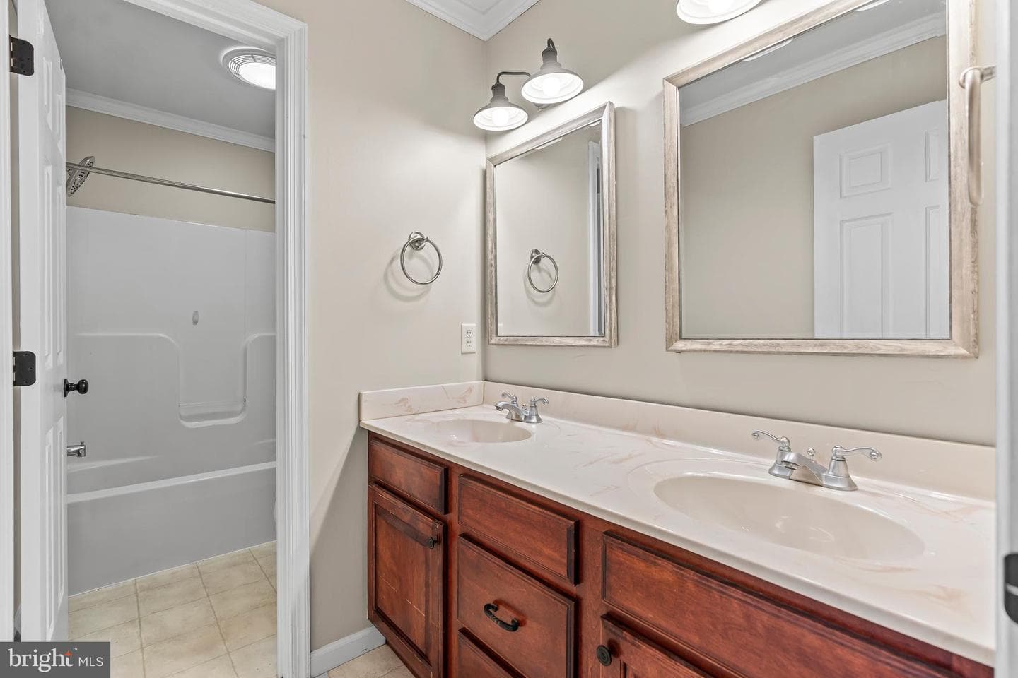 1831 Bell Avenue photo 44