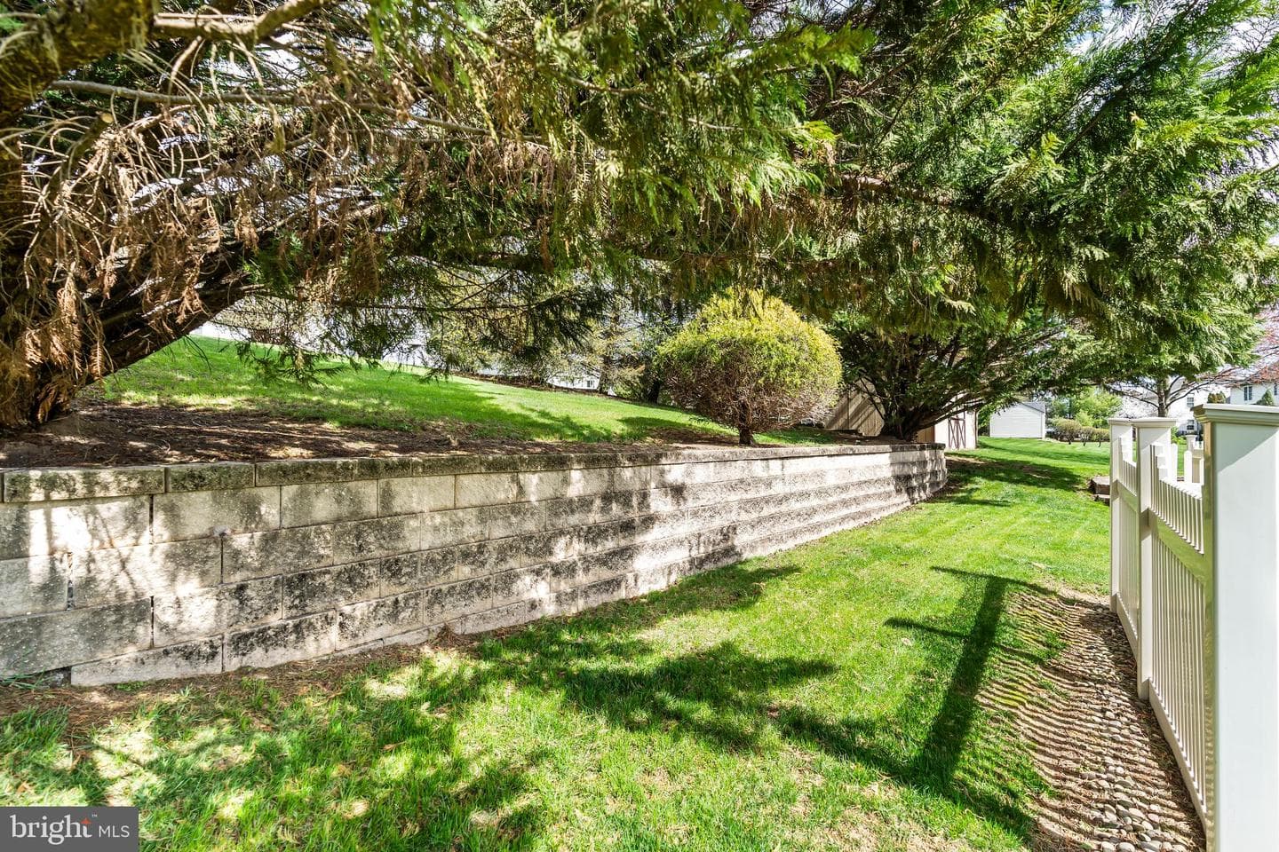 1831 Bell Avenue photo 61