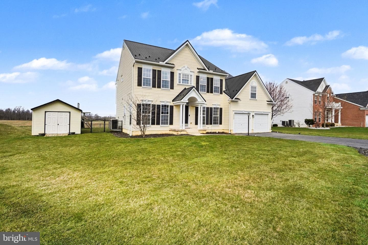 6039 Mountain View Drive photo 4