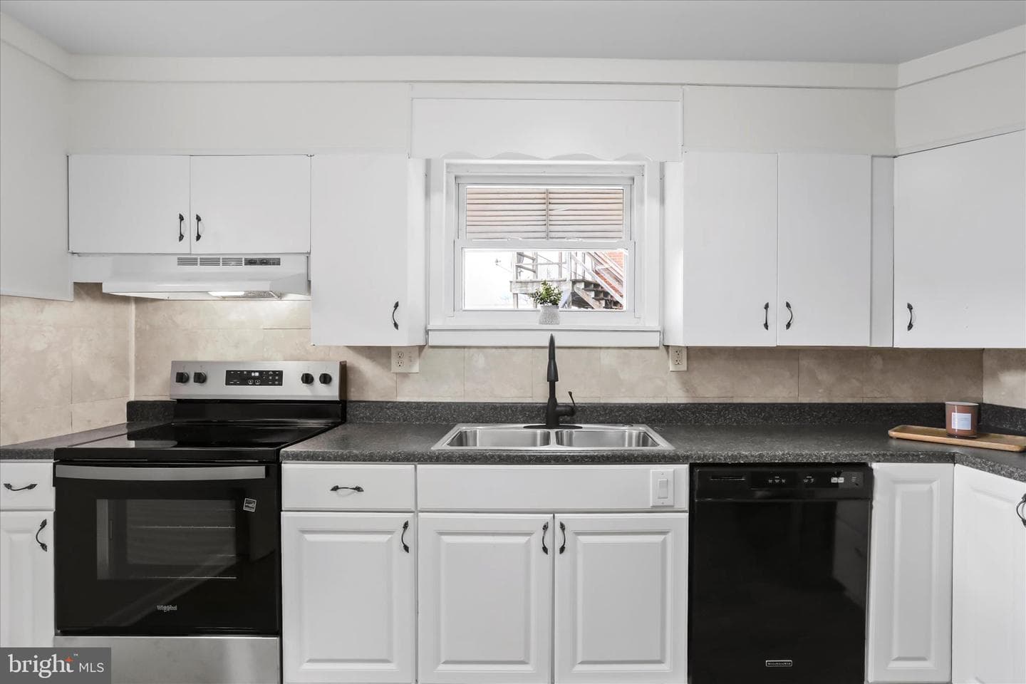 466 Lincoln Way East E photo 22
