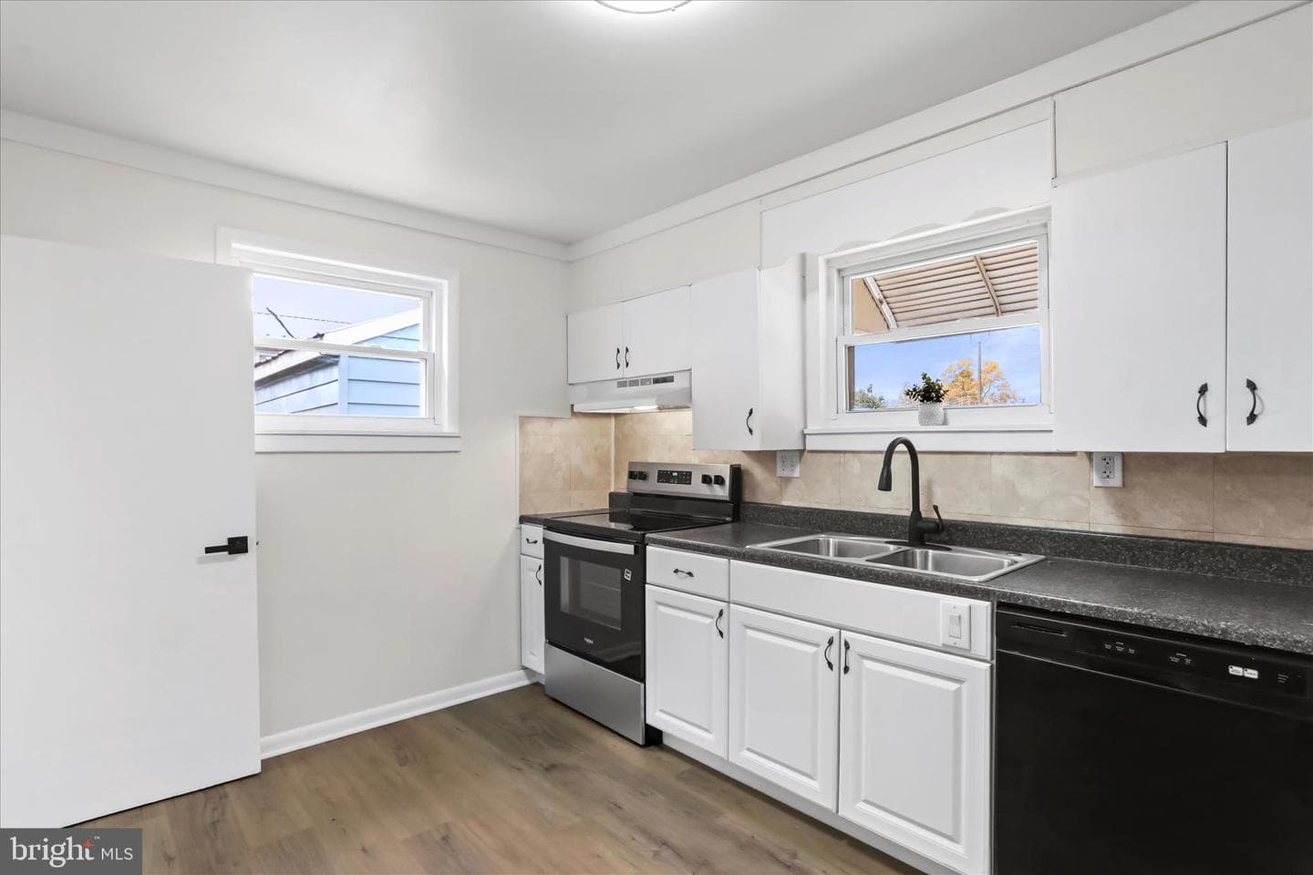 466 Lincoln Way East E photo 24
