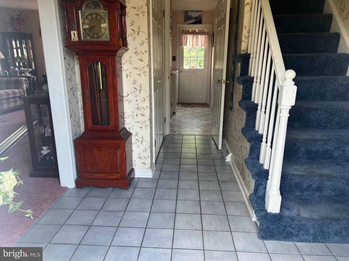 831 Rosewood Court photo 7