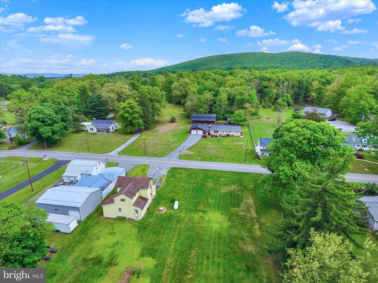 4924 Treher Road photo 3