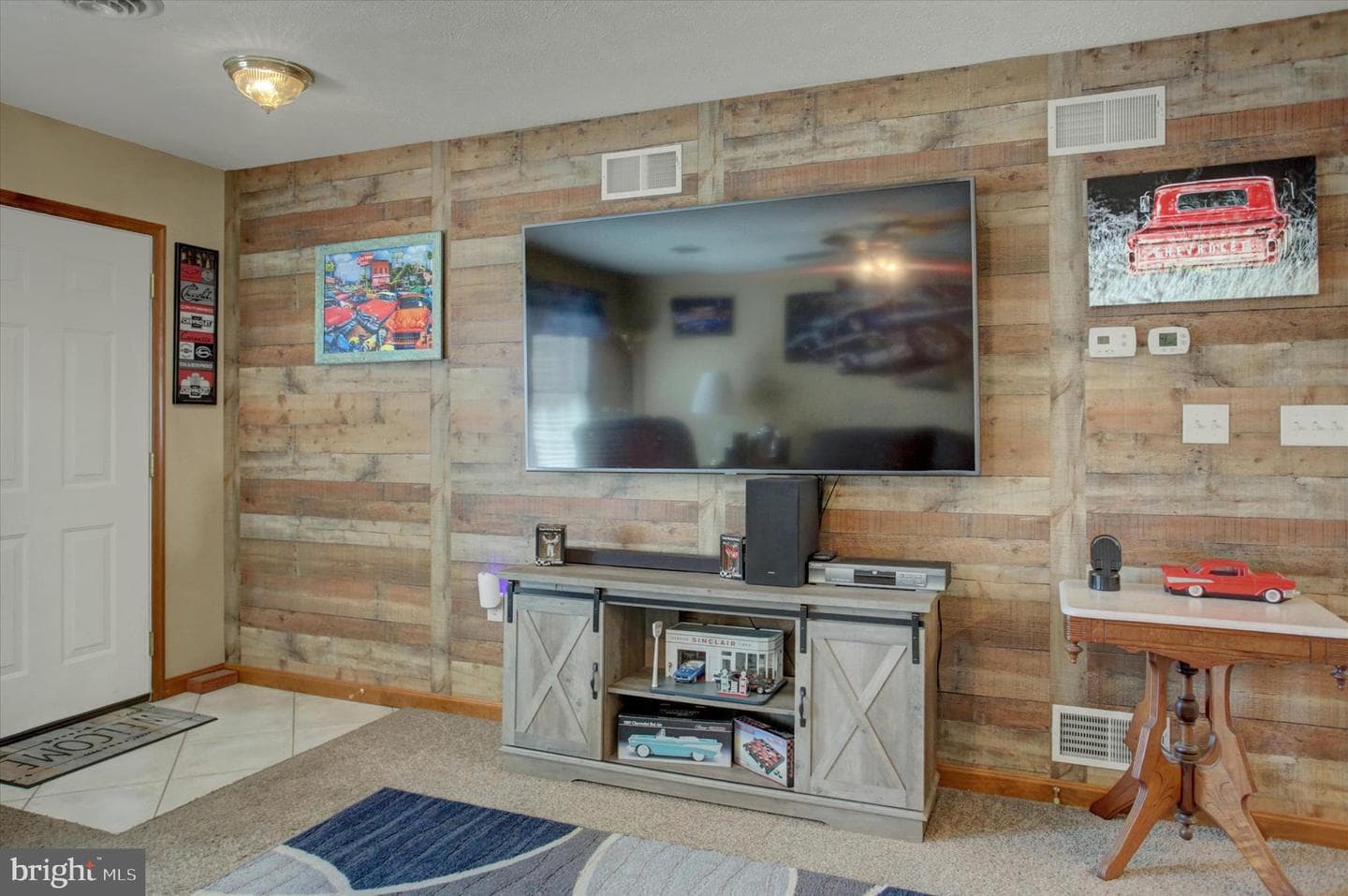 432 Kara Way photo 8