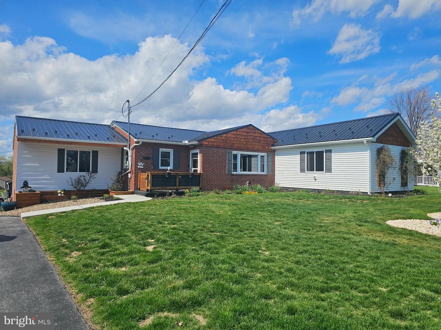 751 Warm Spring Road photo 3