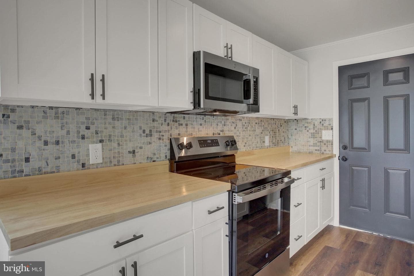 67 5th Avenue photo 12