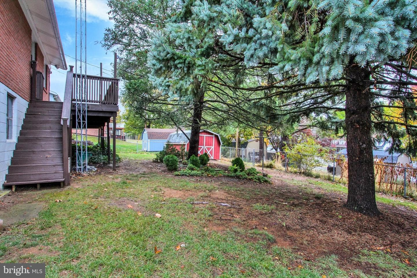 306 Cottage Street photo 16