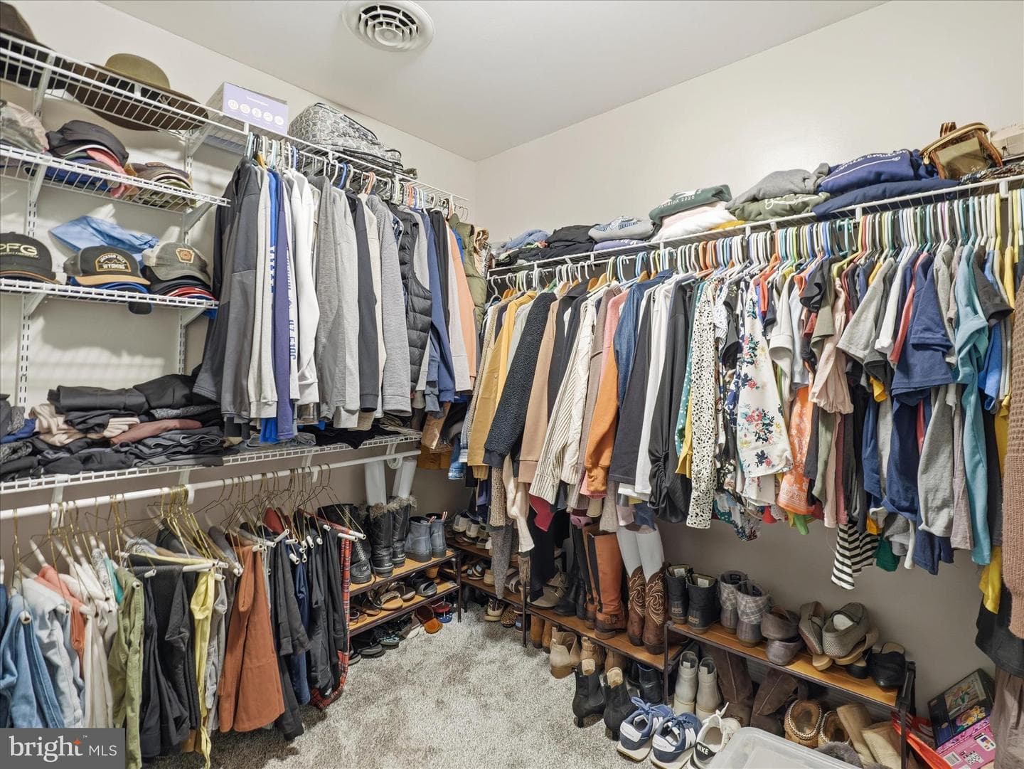 1356 Emilys Court photo 29