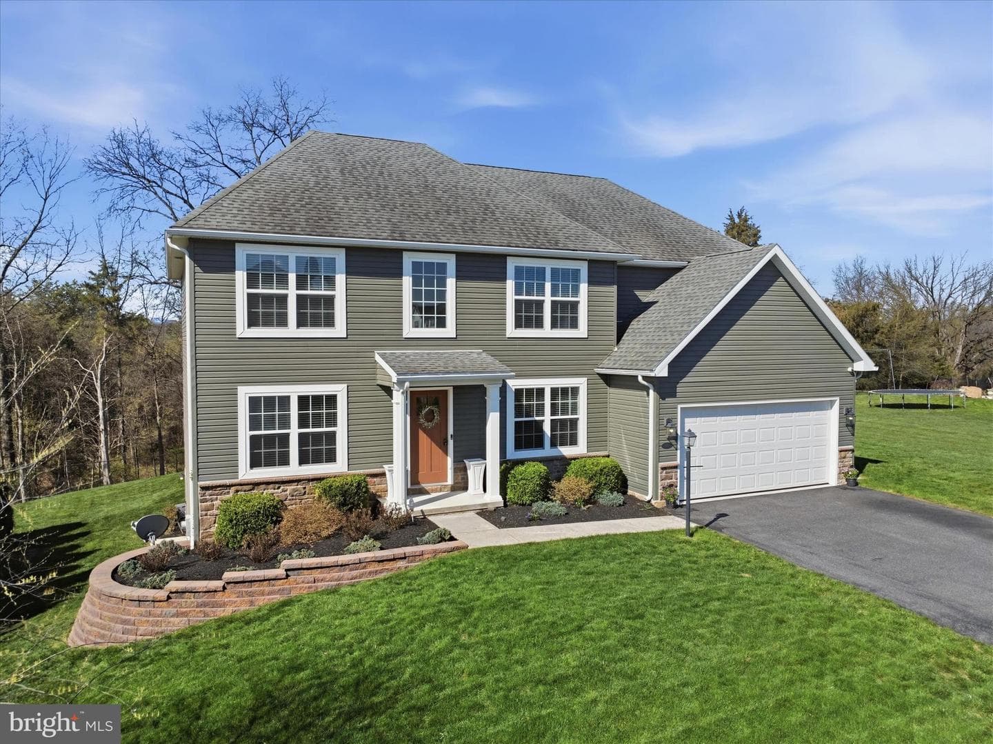 1356 Emilys Court photo 3