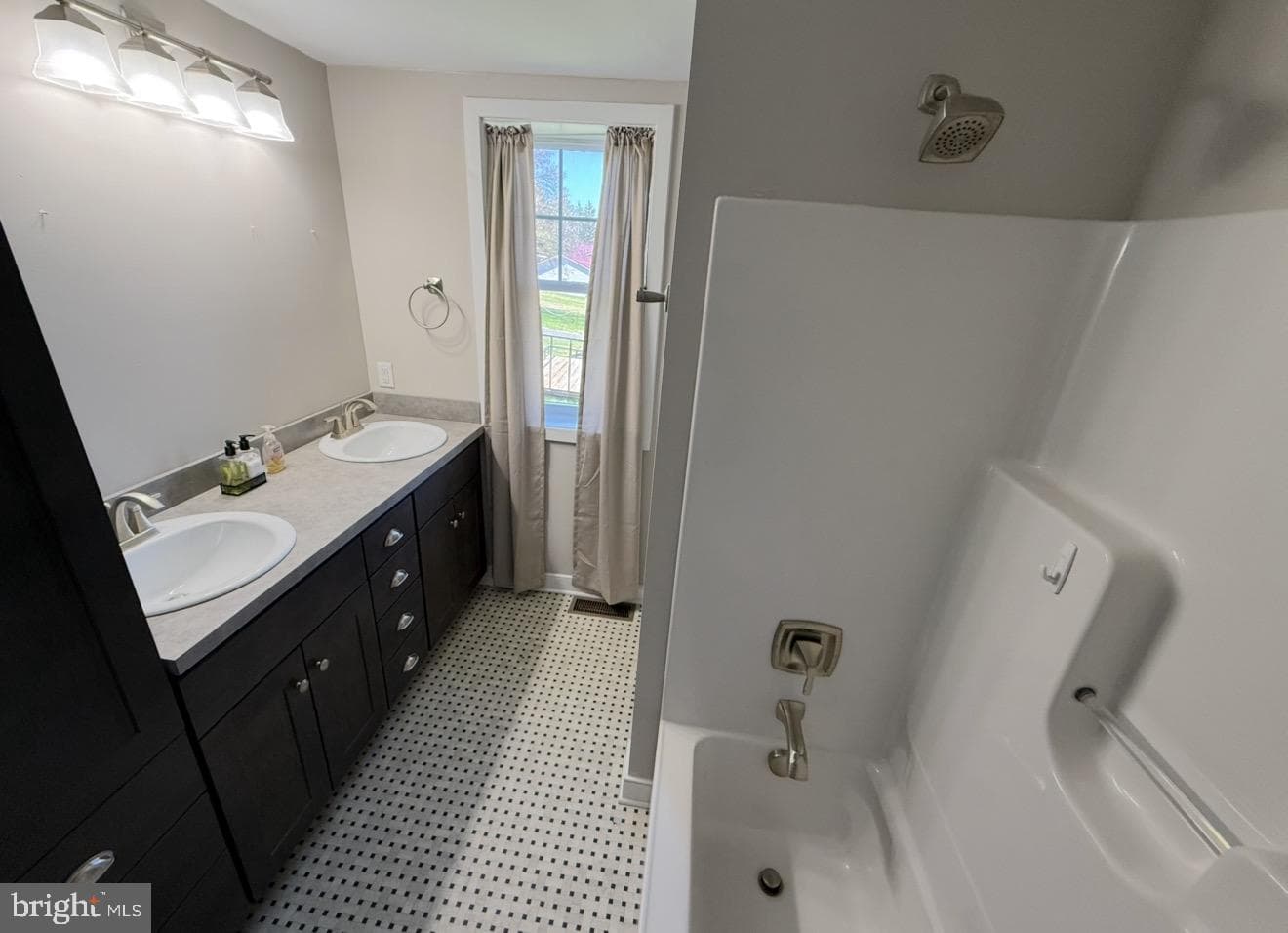 7130 Brownsville Road photo 22