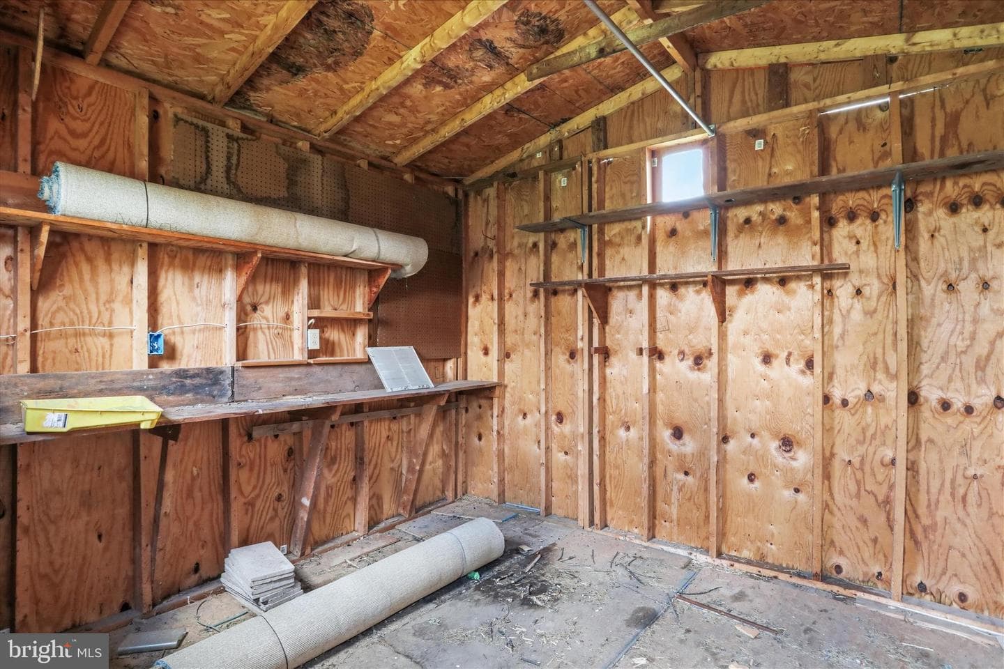99 Jameslee Drive photo 36