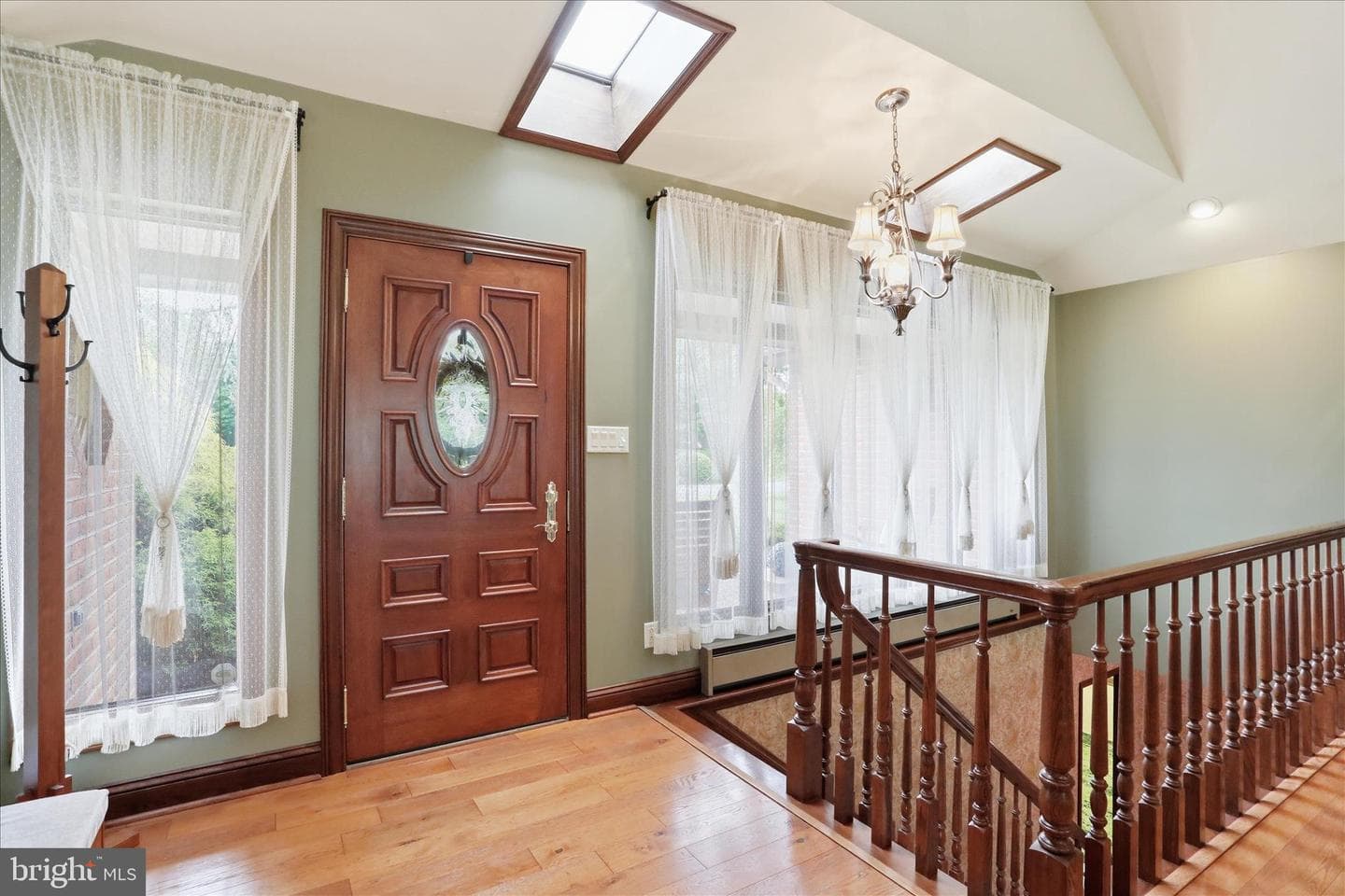 456 Lindman Drive photo 5
