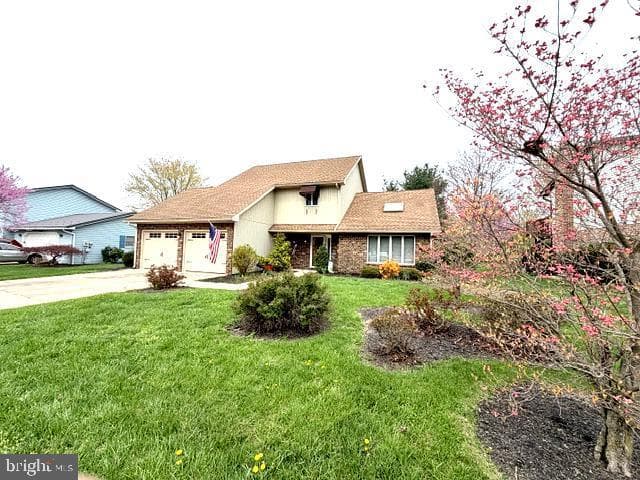 53 Edgelea Drive photo 2