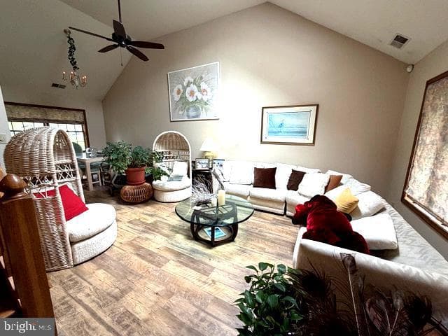 53 Edgelea Drive photo 4