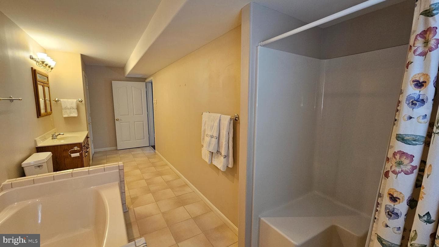 132 Buckingham Drive photo 25