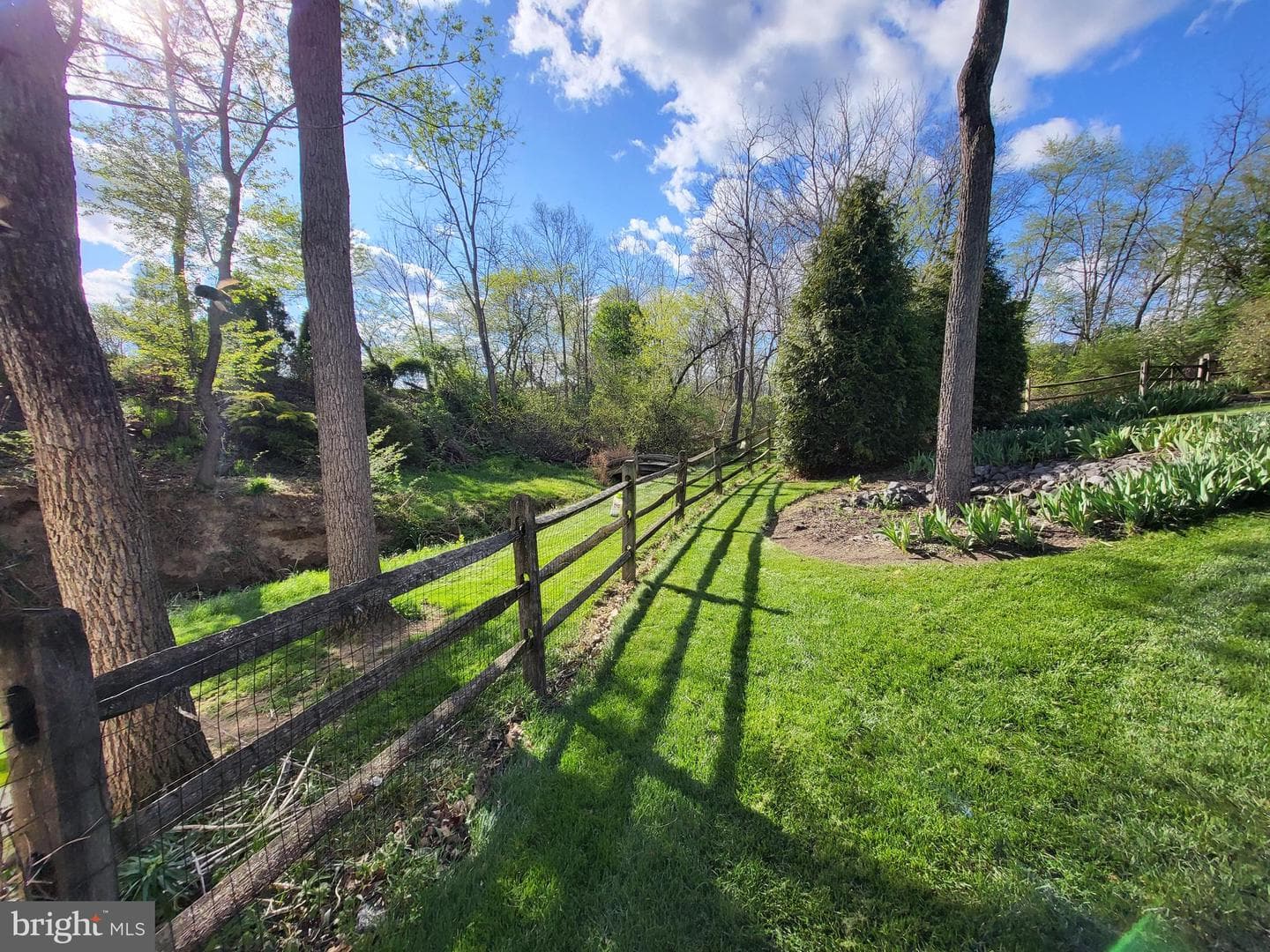 132 Buckingham Drive photo 30