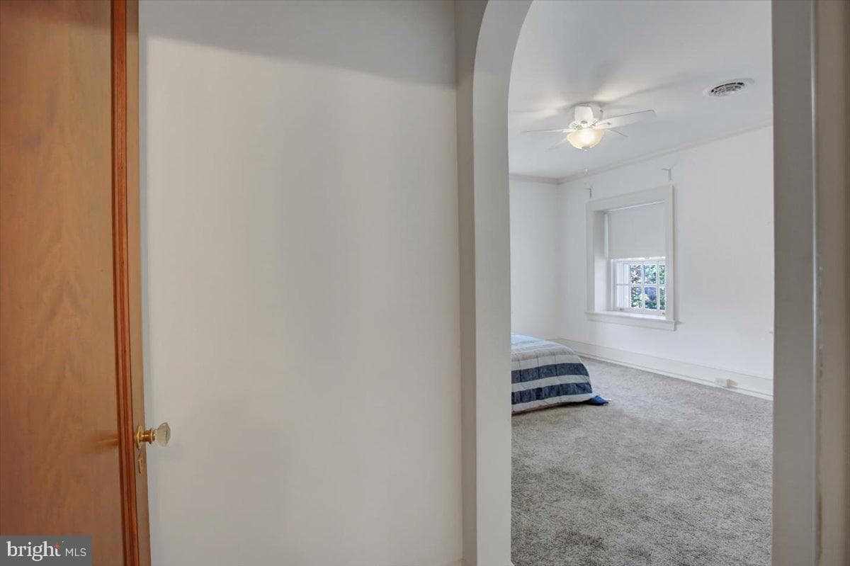 307 W King Street photo 52