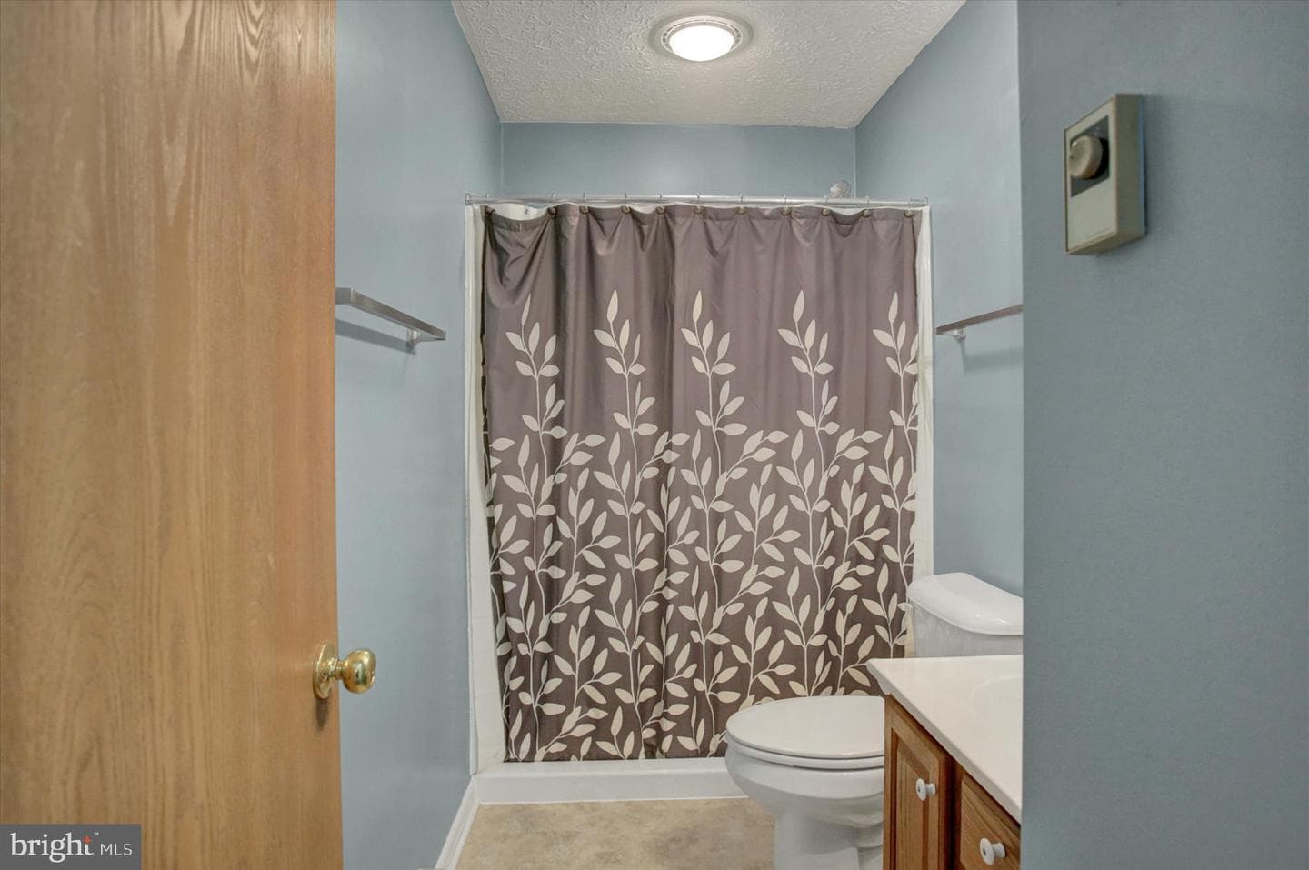 1084 Westgate Drive photo 19