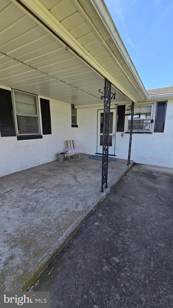 1077 Paper Mill Road photo 7