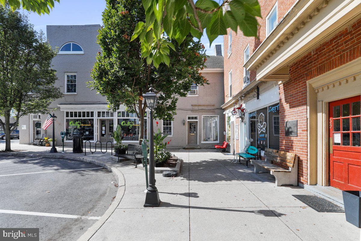 46 N Carlisle Street photo 63