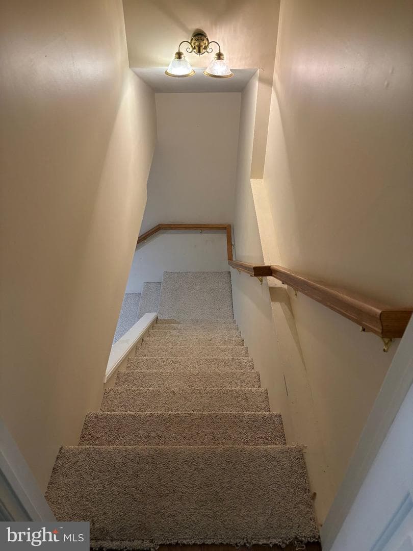 6188 Greenbriar Lane photo 43