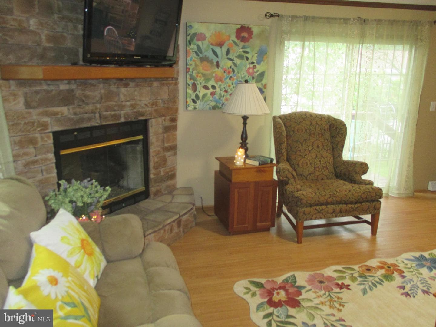 284 Waverly Court photo 23