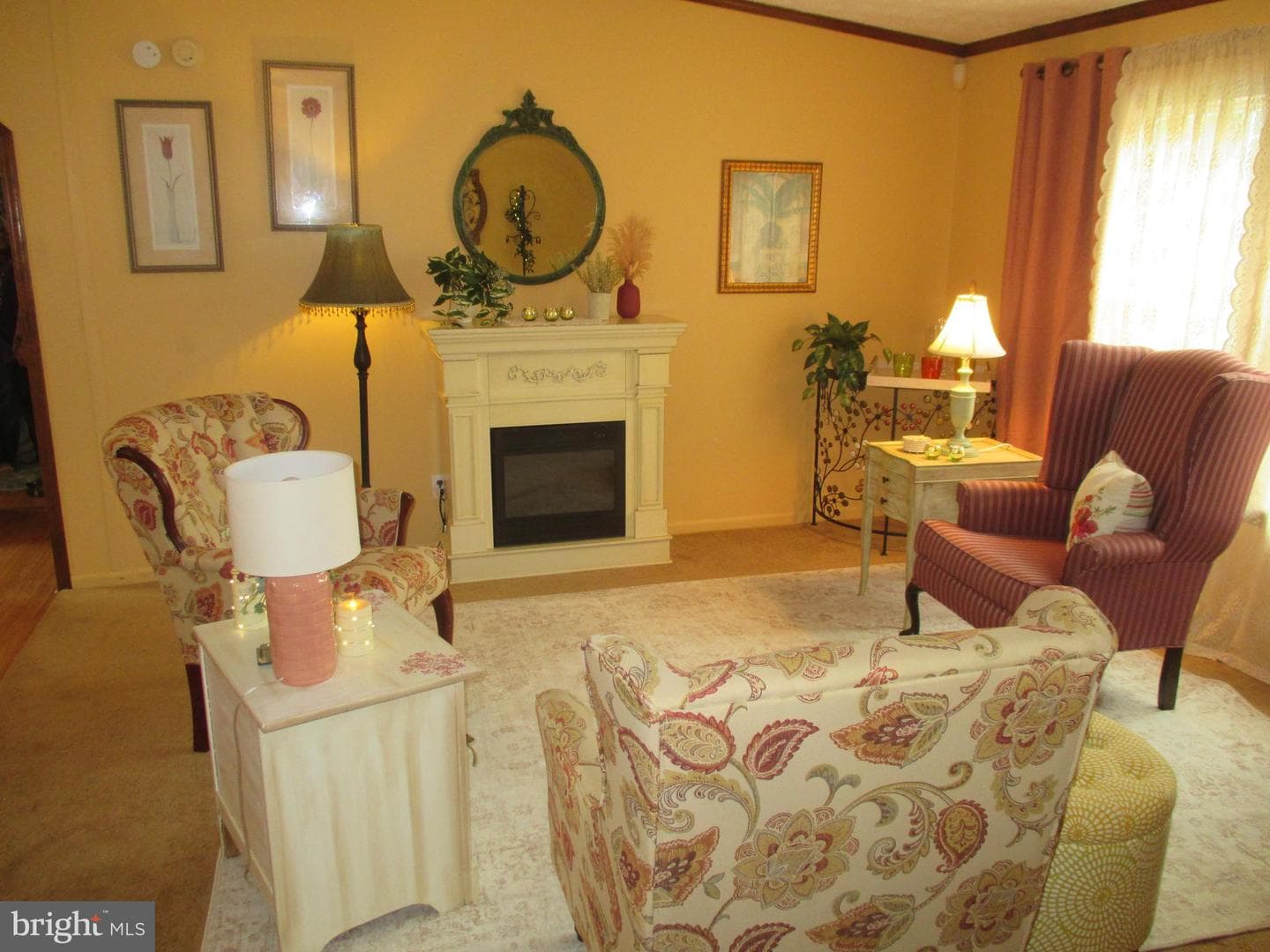 284 Waverly Court photo 6