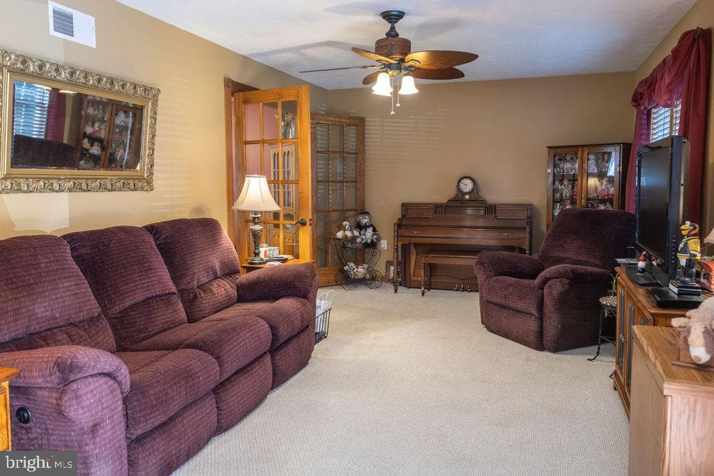 118 Baker And Russell Drive photo 11