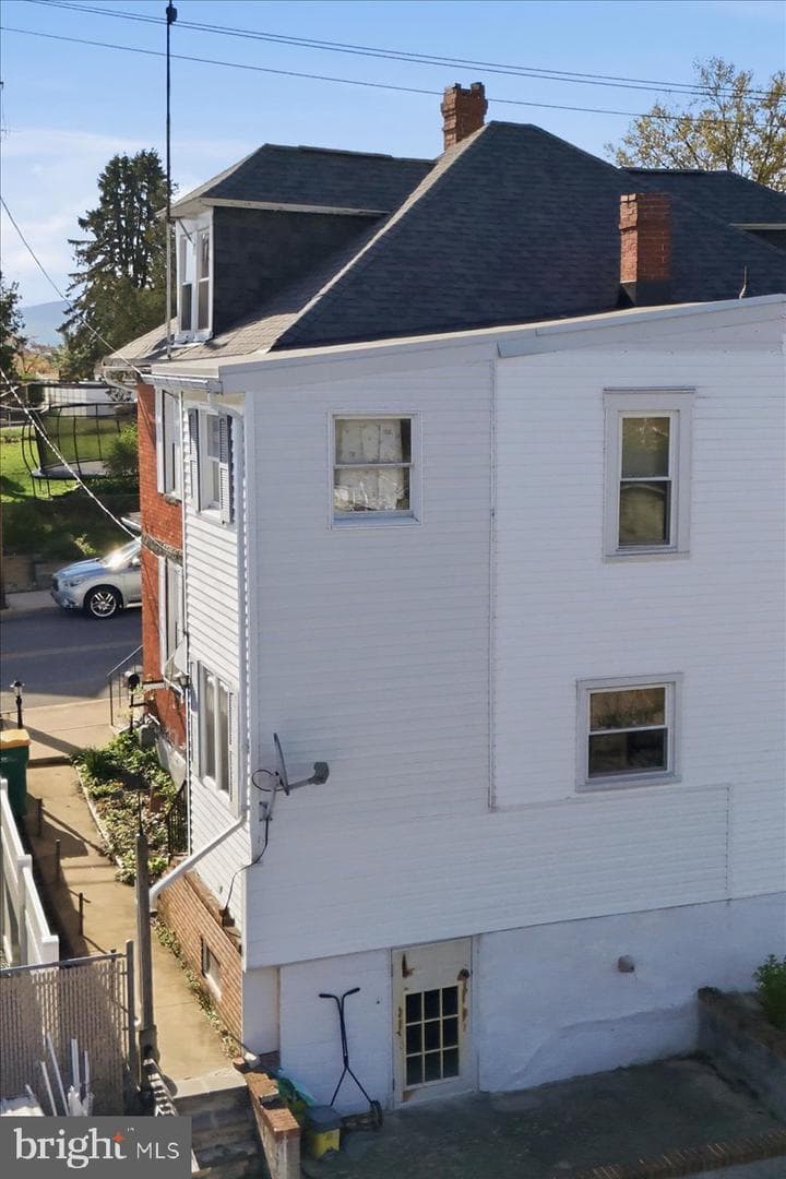 408 Fairview Avenue photo 13