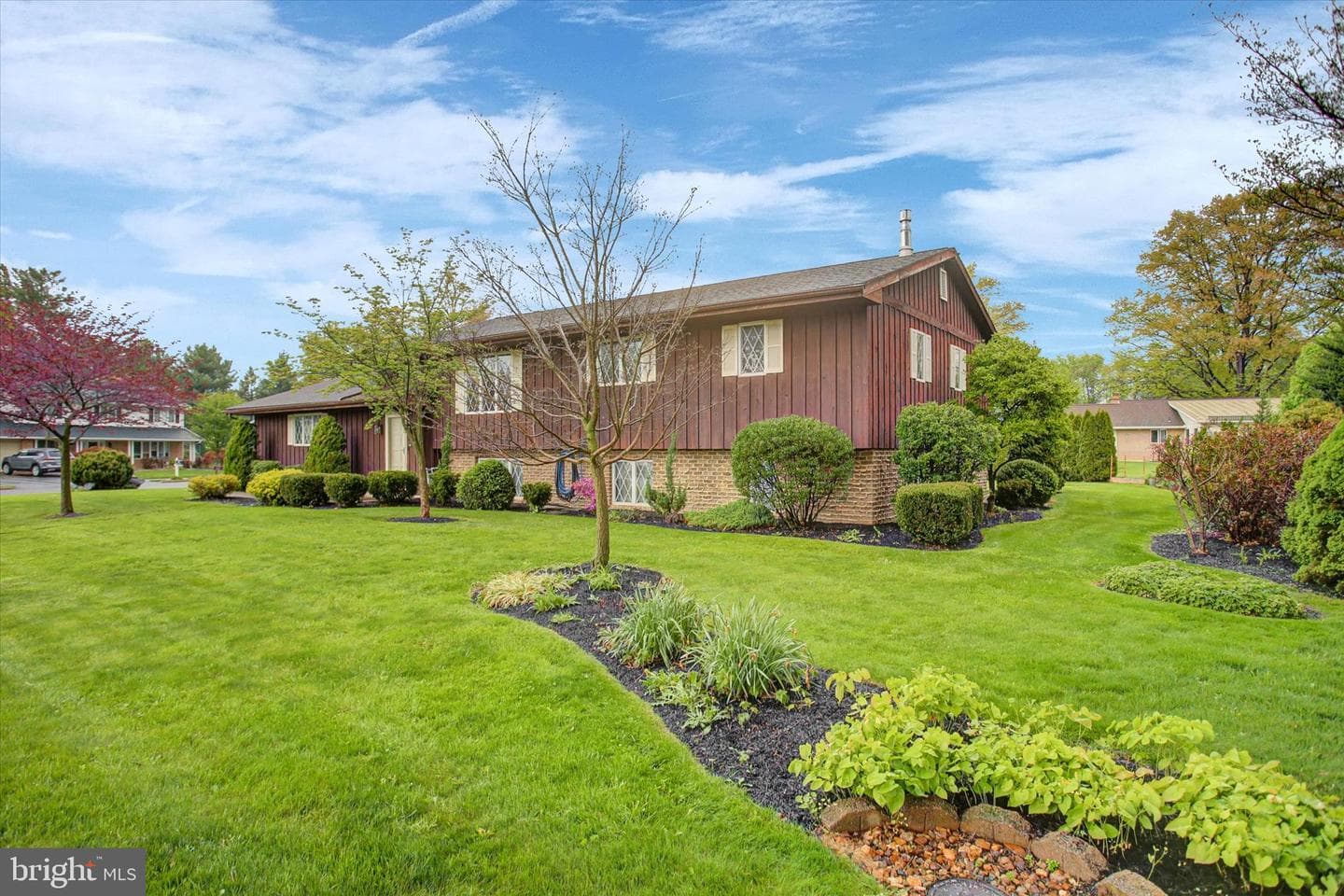 139 Park Place West W photo 3