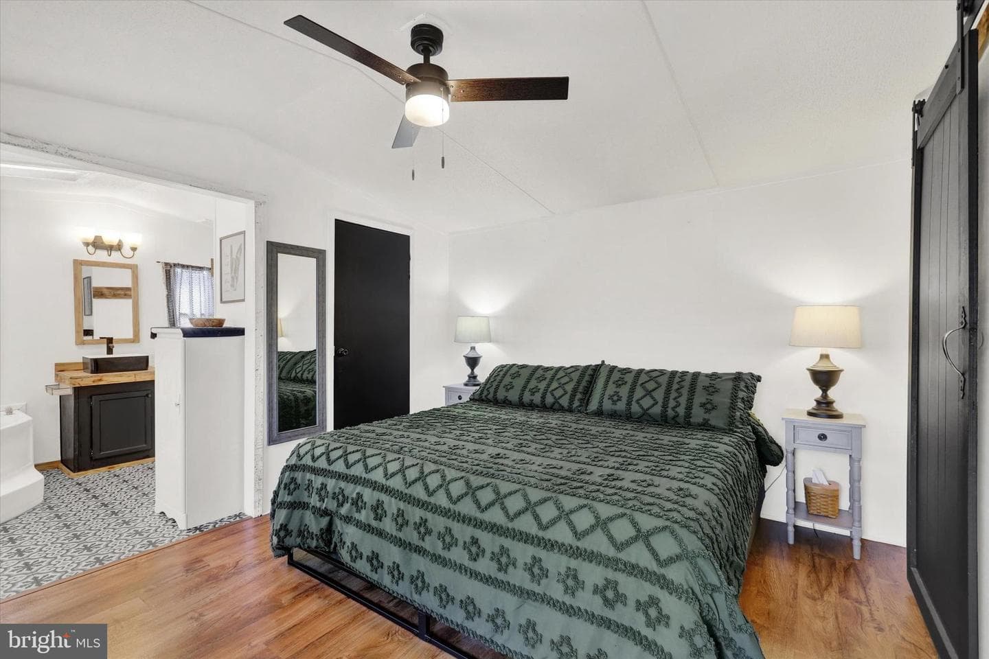 649 Franklin Street N #120 photo 10