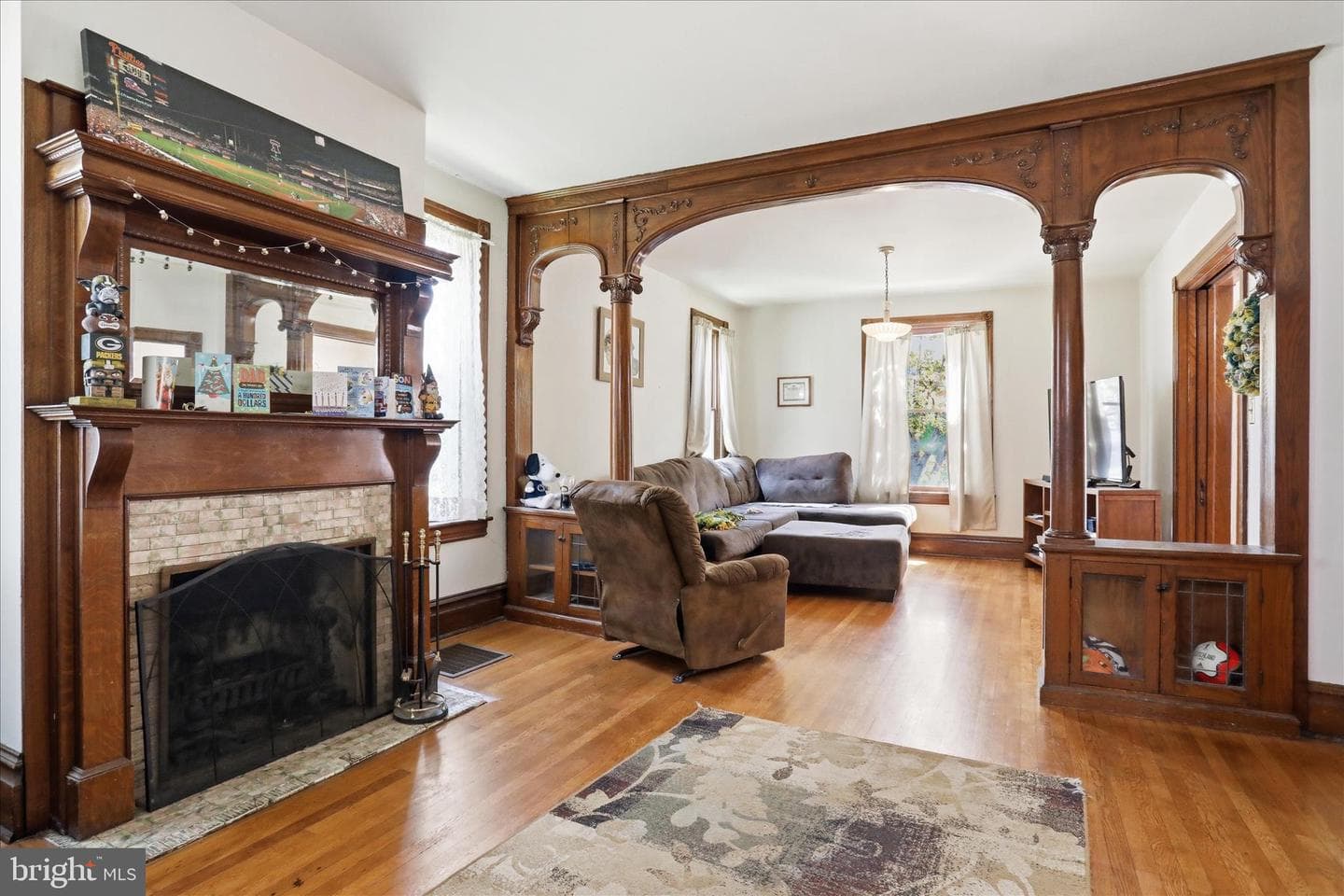 539 E King St photo 33