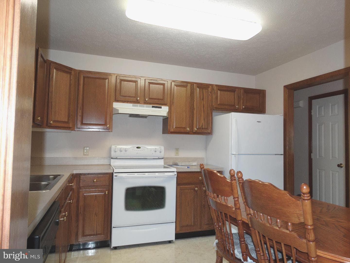 1572 Buttercup Drive photo 6
