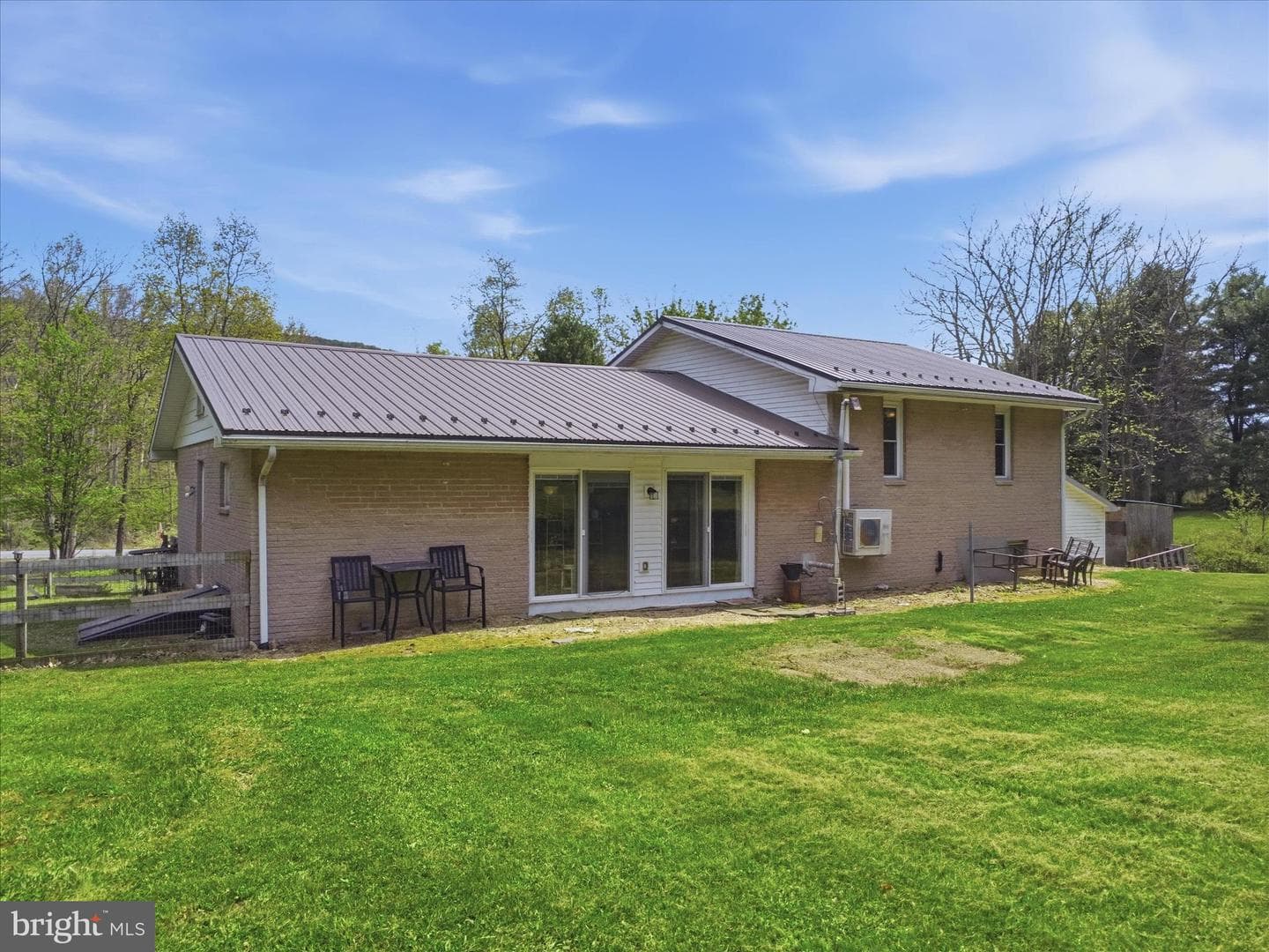 21725 Amberson Road photo 30