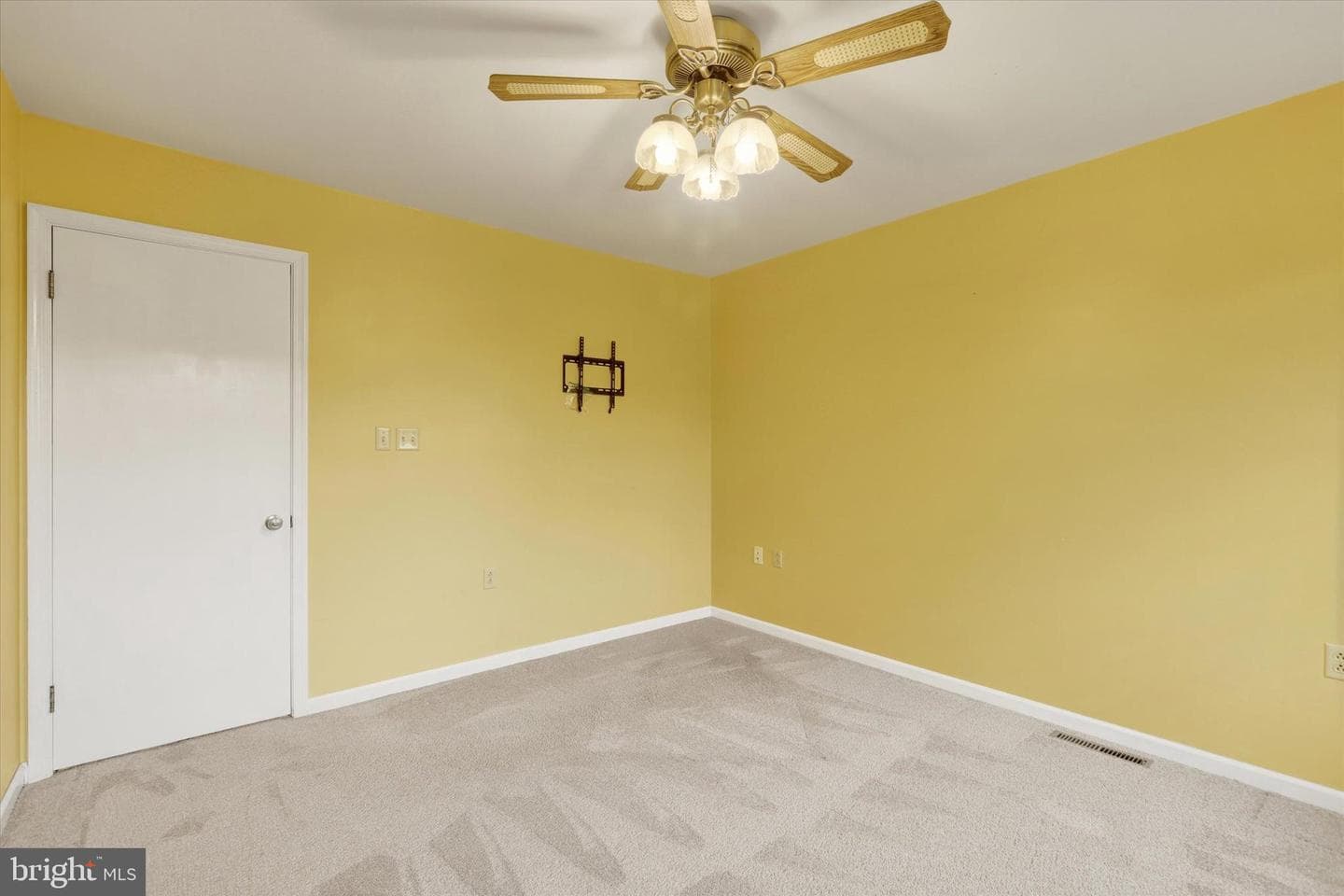 760 Franklin Square Drive photo 21