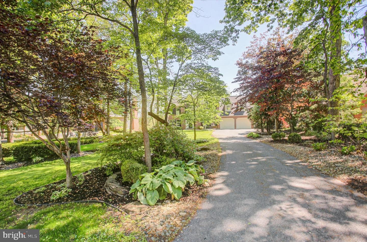 2635 Castlegreen Drive photo 4