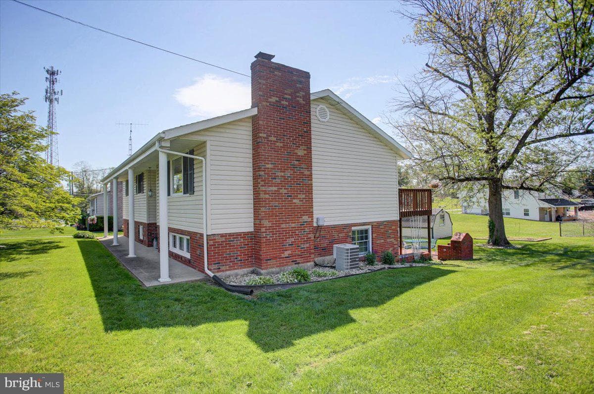 328 Wayburn Street photo 3