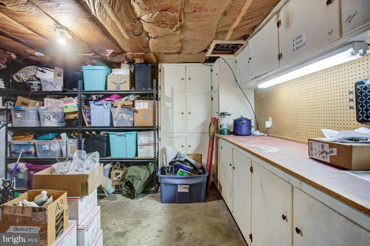 328 Wayburn Street photo 35