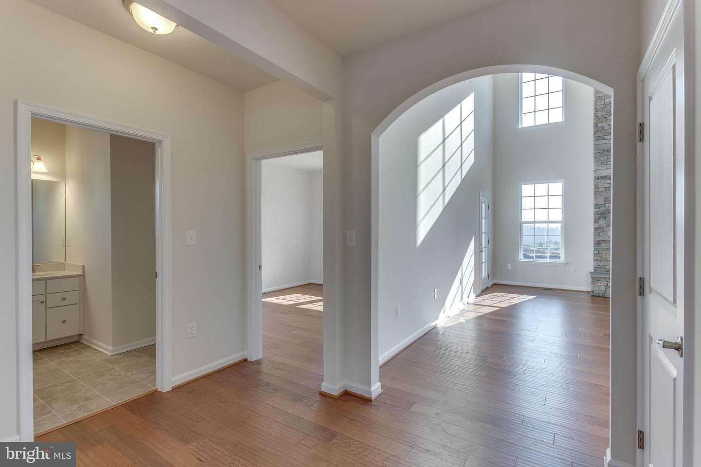 52680vb Shannon Drive South photo 4