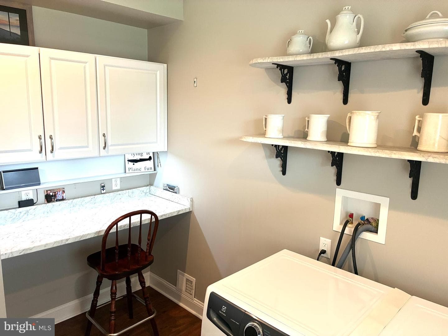 500 Brookview Drive photo 37